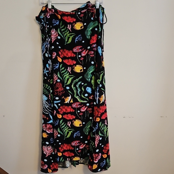 Colorful Patterned Maxi Dress - Picture 5 of 6